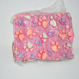 Dono 1 Pack (2 Dog Blankets) – Soft Fluffy Fleece Pet Blankets, NWT Brand: Dono